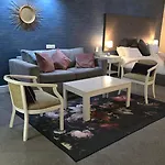 Executive Business Studio Close To Cticc